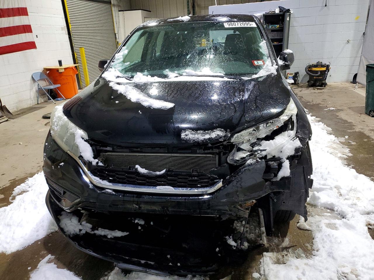 2015 HONDA CR-V LX photo 5