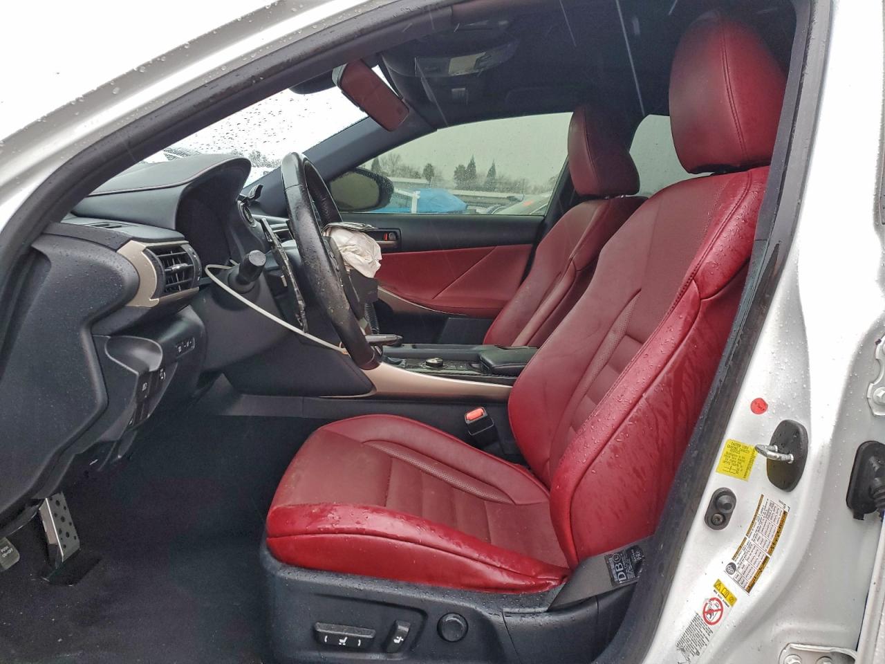 2017 LEXUS IS 200T photo 7