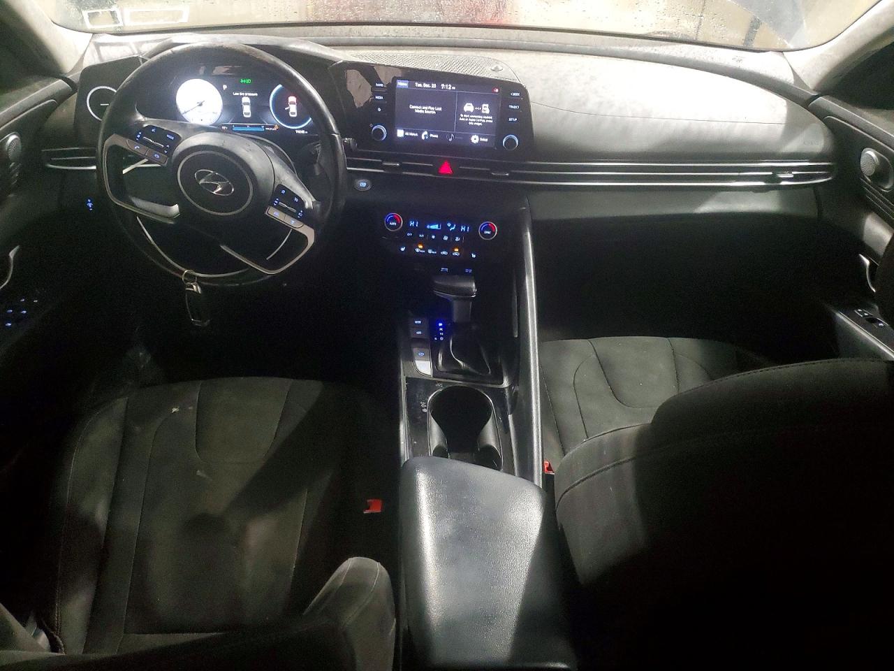 2021 HYUNDAI ELANTRA SEL photo 8