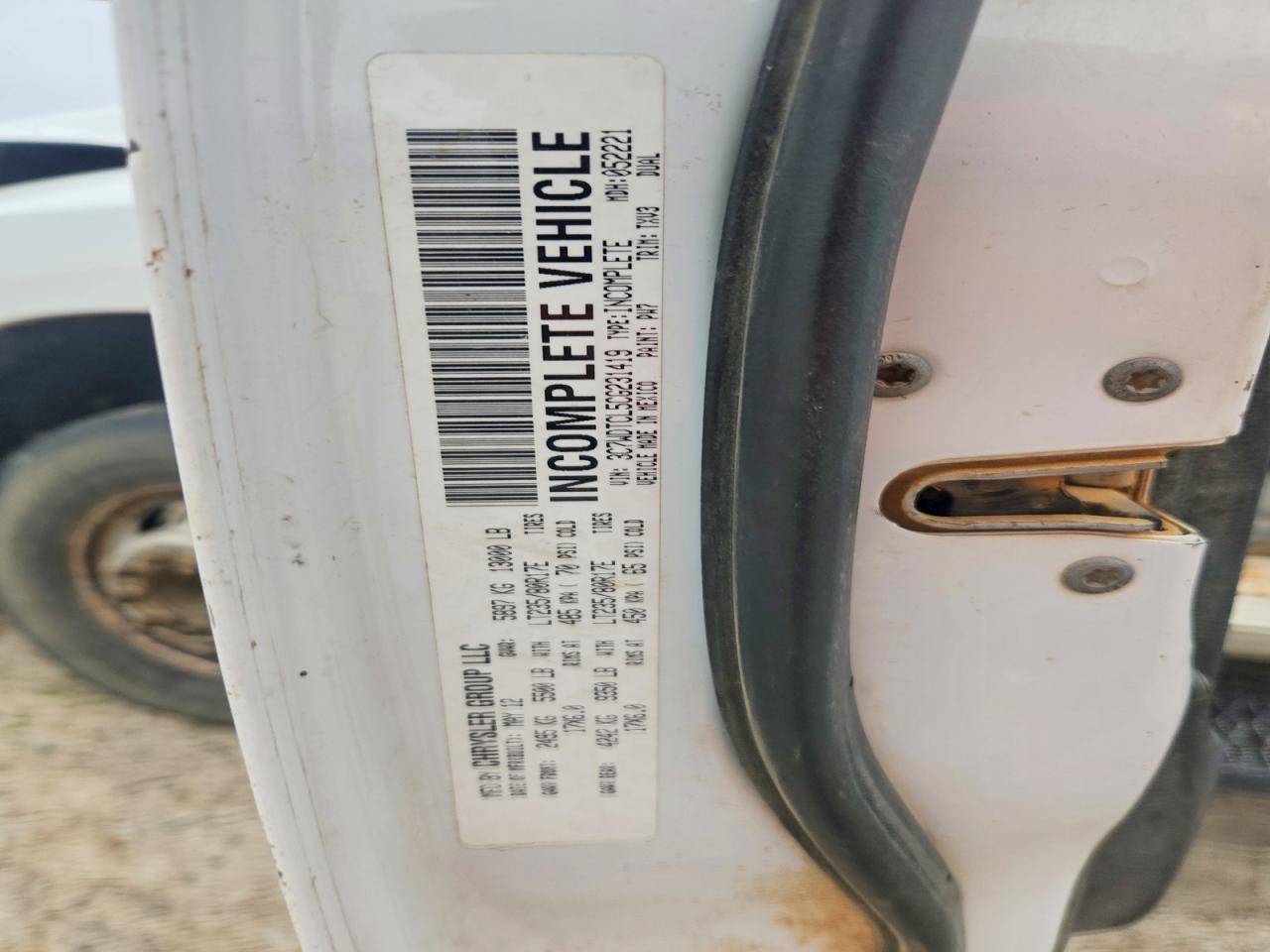 2012 DODGE RAM 3500 ST photo 12