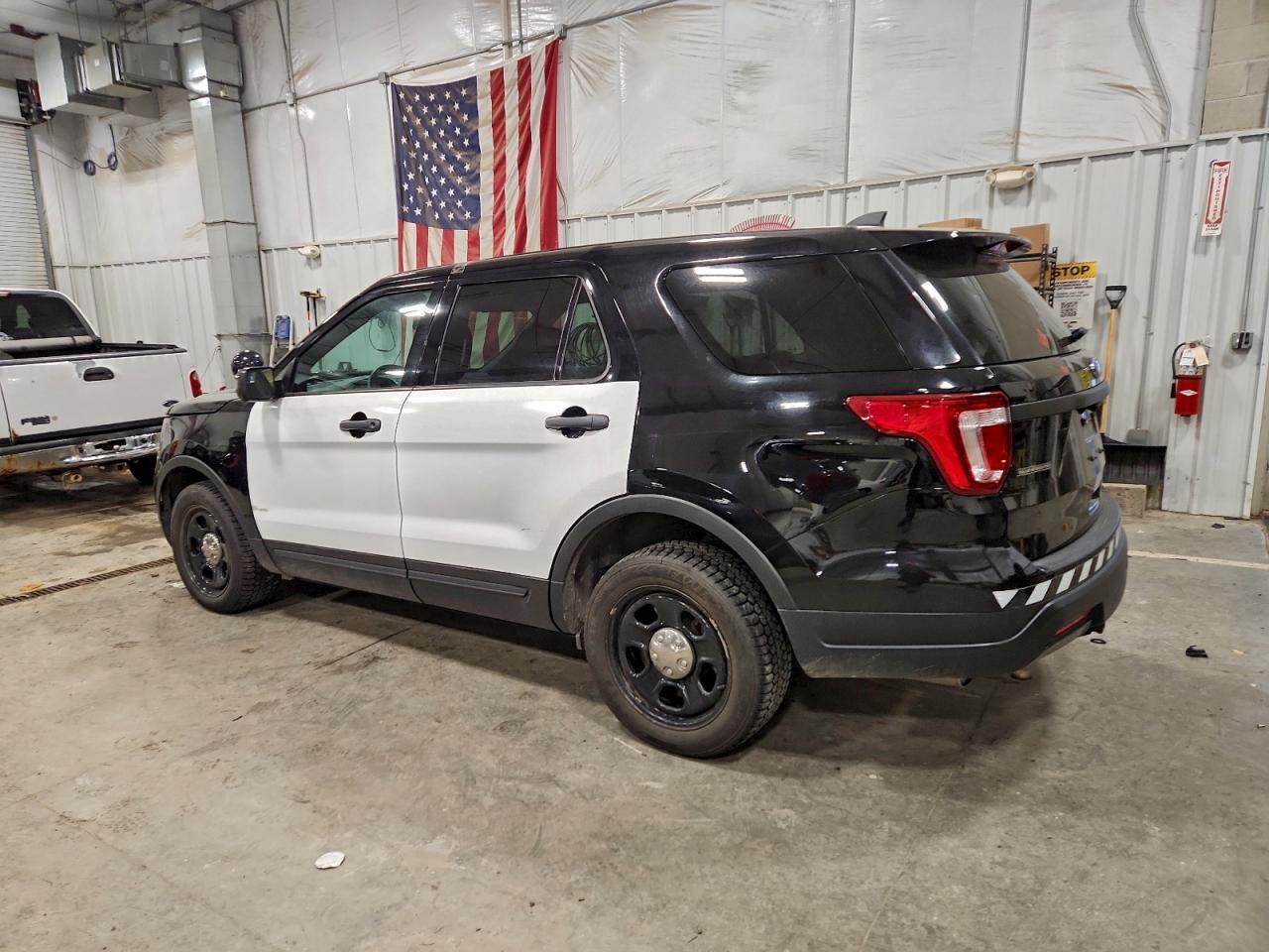 2018 FORD EXPLORER POLICE INTERCEPTOR photo 2
