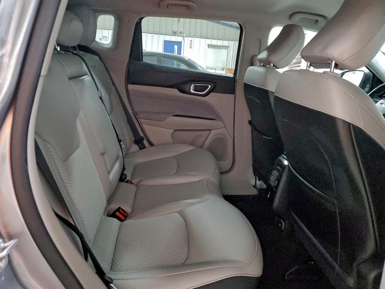 2022 JEEP COMPASS LATITUDE photo 11