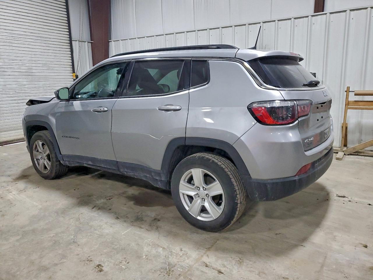 2022 JEEP COMPASS LATITUDE photo 2