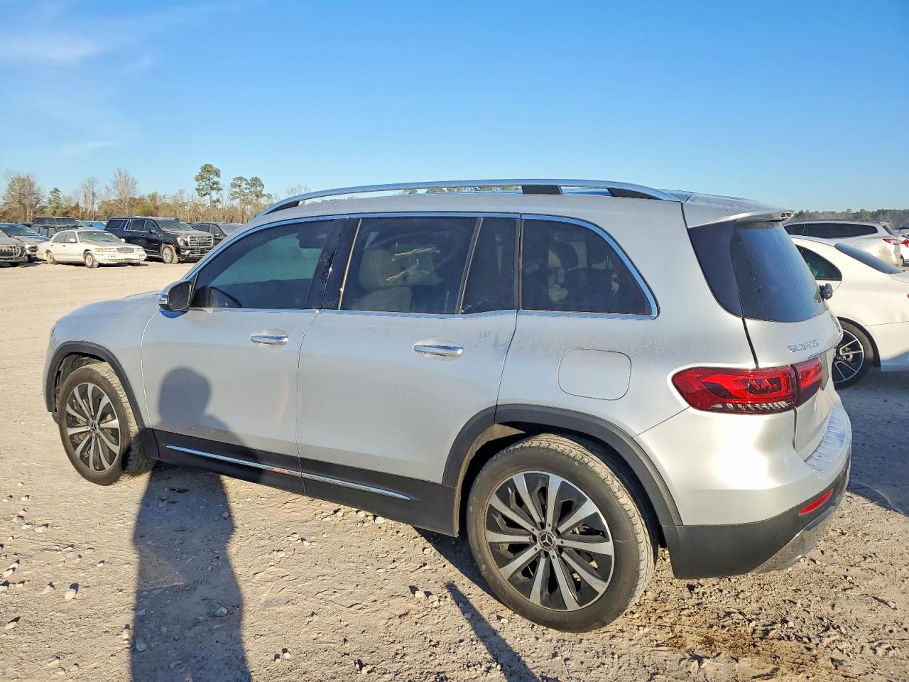 2020 MERCEDES-BENZ GLB 250 4MATIC photo 2