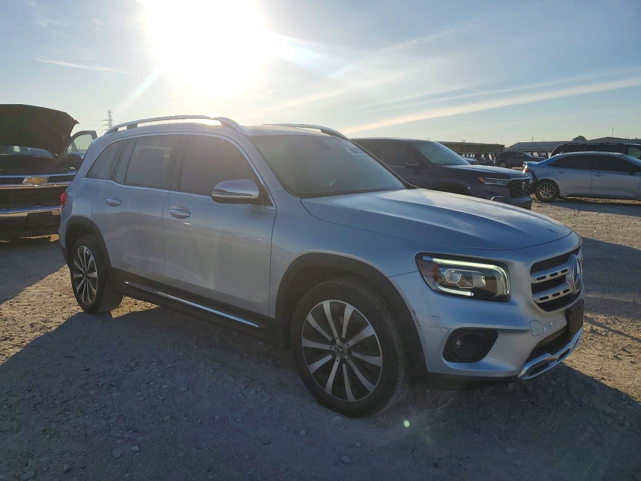 2020 MERCEDES-BENZ GLB 250 4MATIC photo 4