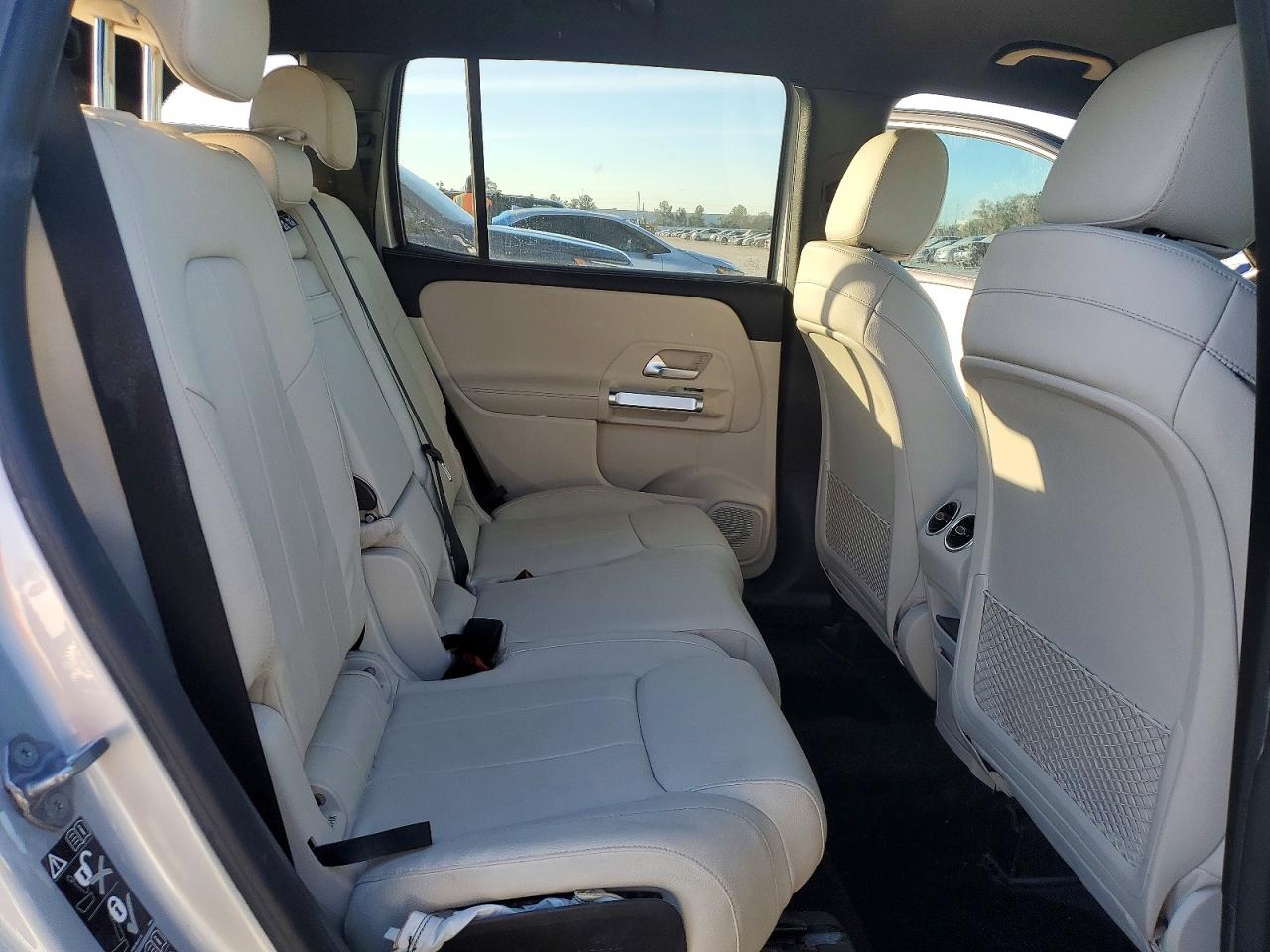 2020 MERCEDES-BENZ GLB 250 4MATIC photo 11