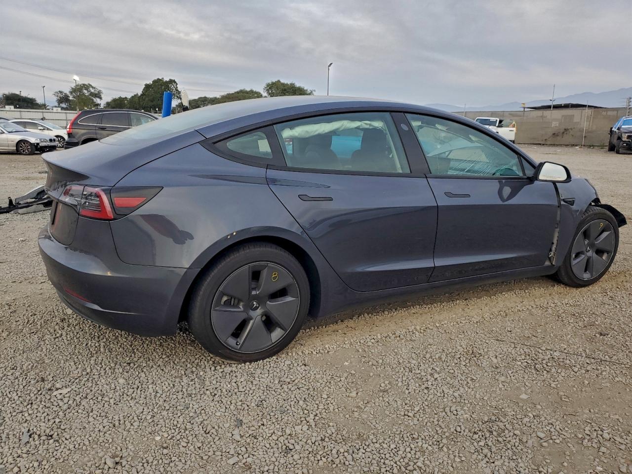 2023 TESLA MODEL 3 photo 3