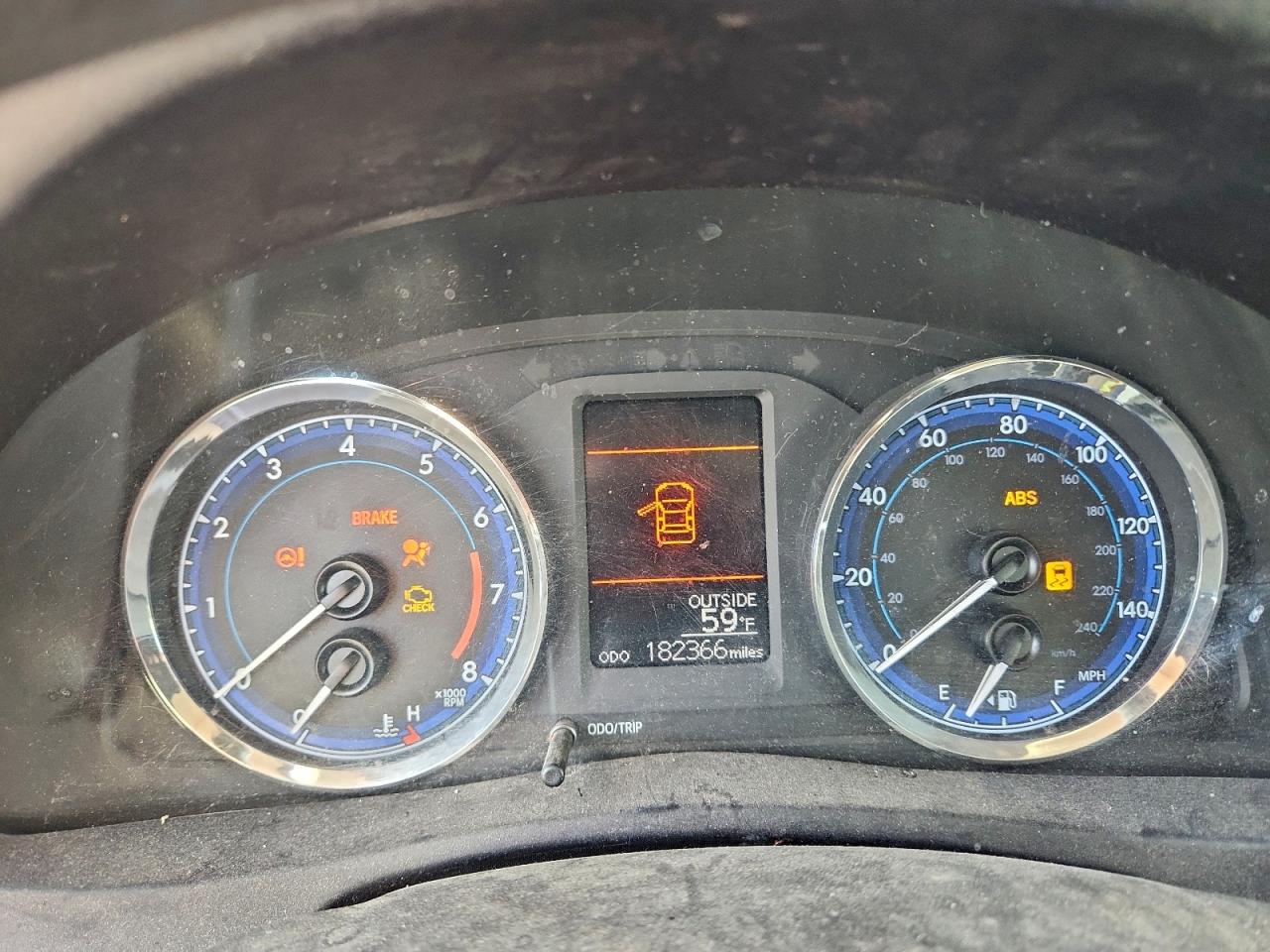 2018 TOYOTA COROLLA L photo 9