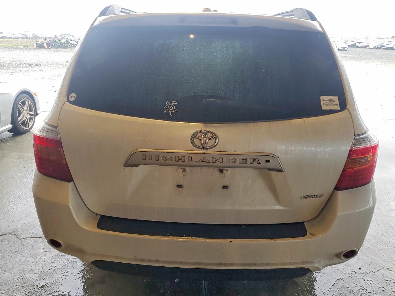 2010 TOYOTA HIGHLANDER SE photo 6