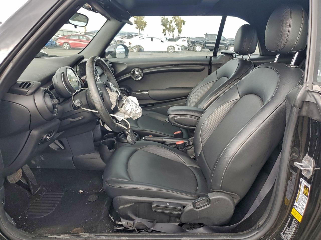 2019 MINI COOPER photo 7