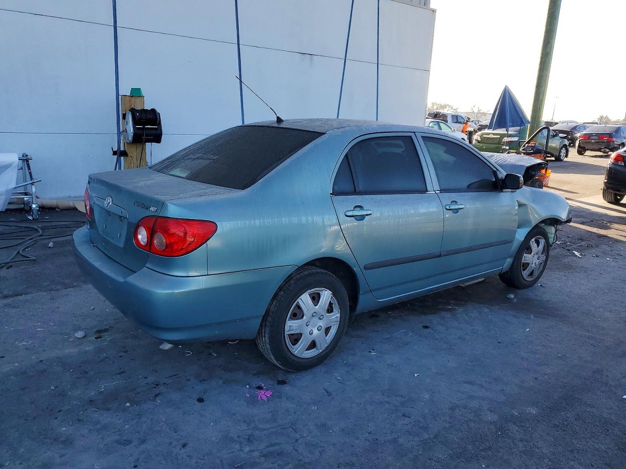 2006 TOYOTA COROLLA CE photo 3