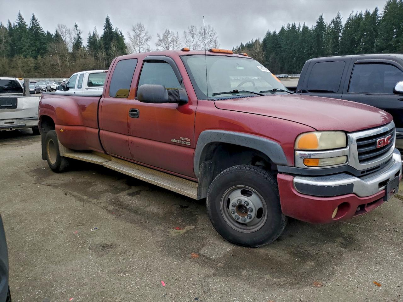 2004 GMC NEW SIERRA K3500 photo 4