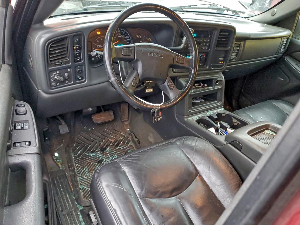 2004 GMC NEW SIERRA K3500 photo 8