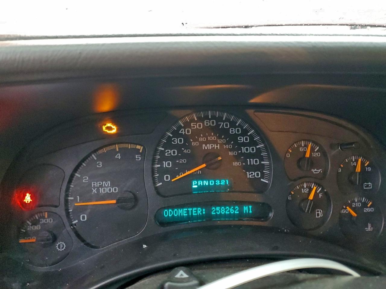 2004 GMC NEW SIERRA K3500 photo 9
