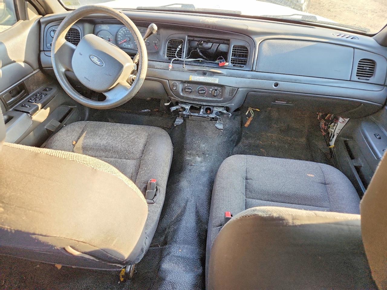 2005 FORD CROWN VICTORIA POLICE INTERCEPTOR photo 8