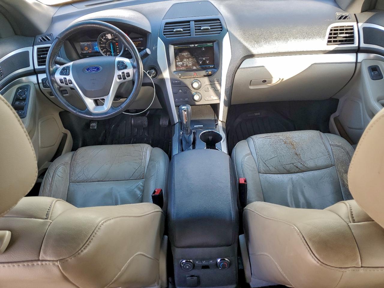 2015 FORD EXPLORER XLT photo 8