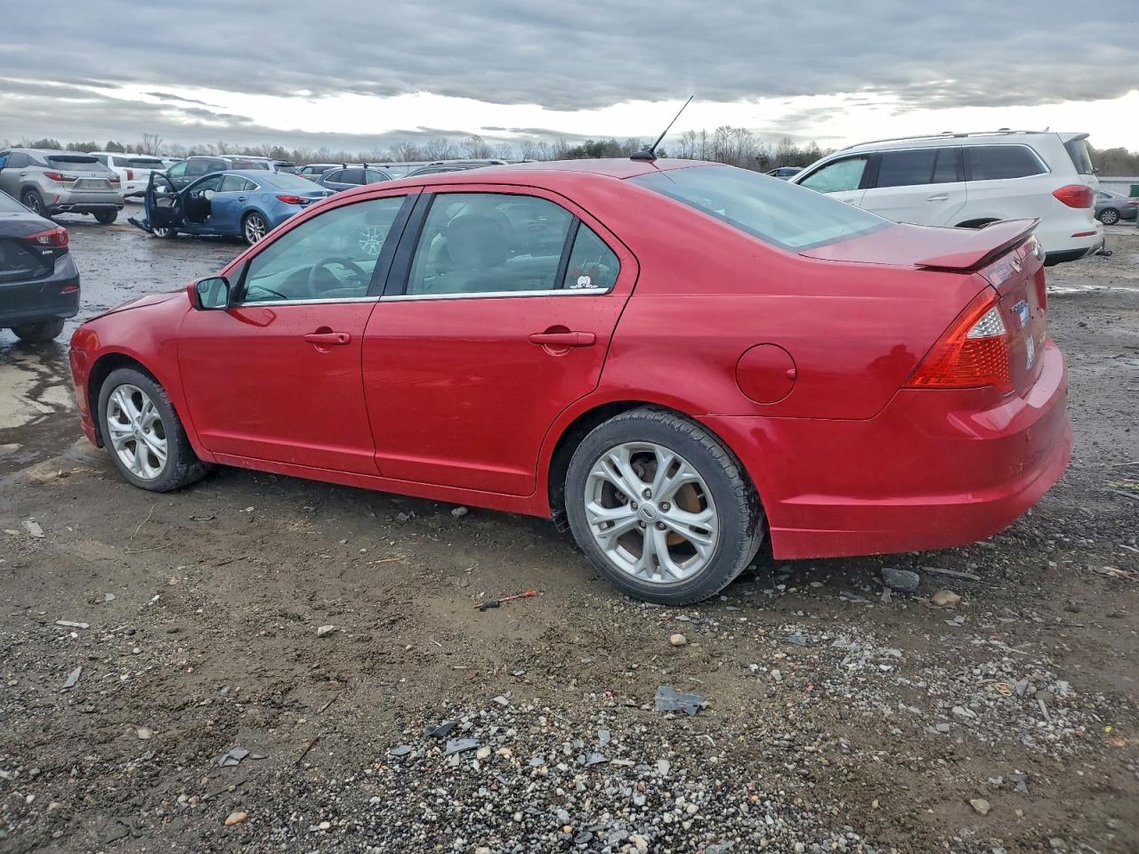 2012 FORD FUSION SE photo 2