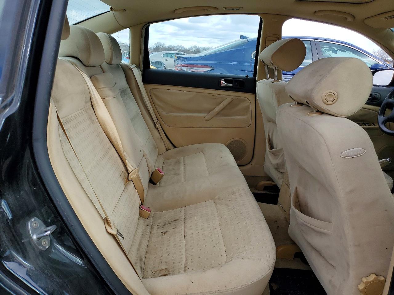 2001 VOLKSWAGEN PASSAT GLS photo 10