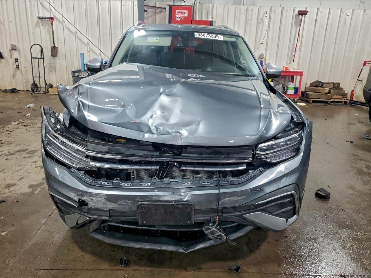 2024 VOLKSWAGEN TIGUAN WOLFSBURG photo 9
