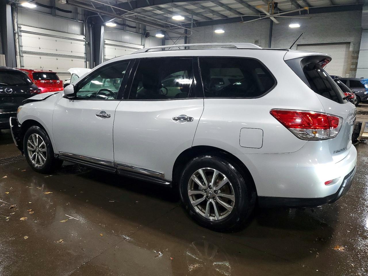 2013 NISSAN PATHFINDER S photo 3