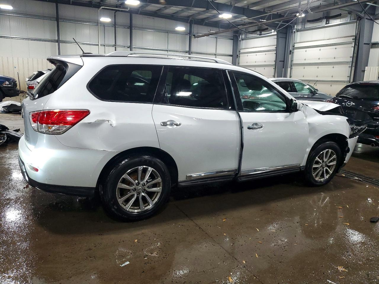 2013 NISSAN PATHFINDER S photo 5