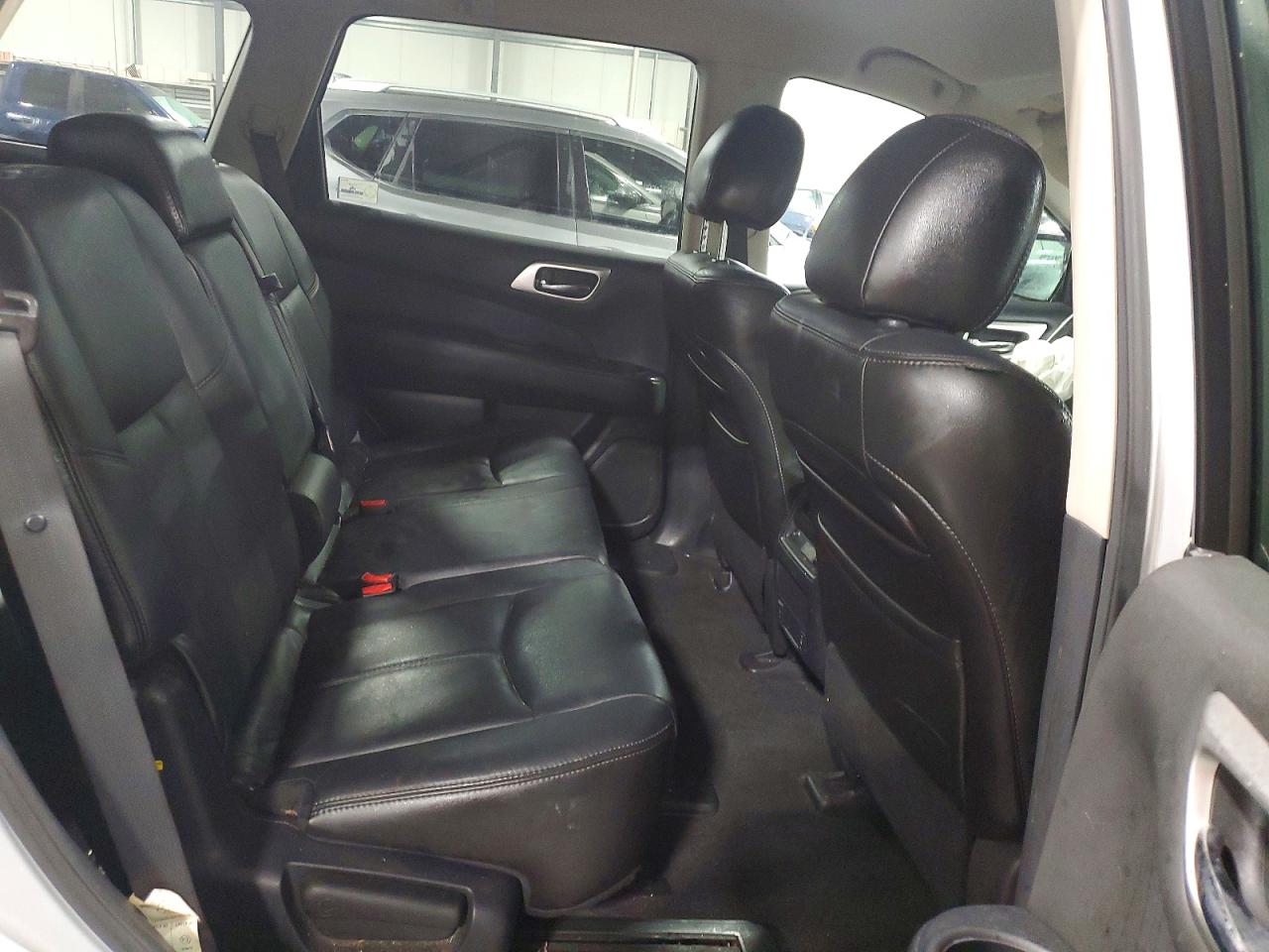 2013 NISSAN PATHFINDER S photo 21