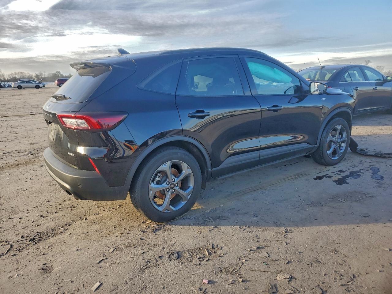 2025 FORD ESCAPE ST LINE SELECT photo 3