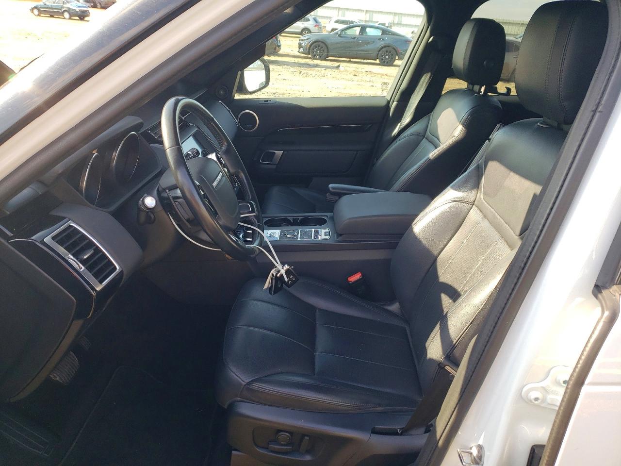 2019 LAND ROVER DISCOVERY SE photo 7