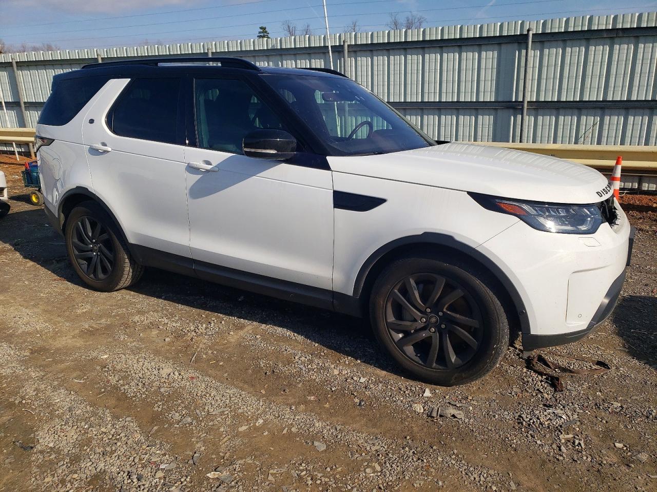 2019 LAND ROVER DISCOVERY SE photo 4