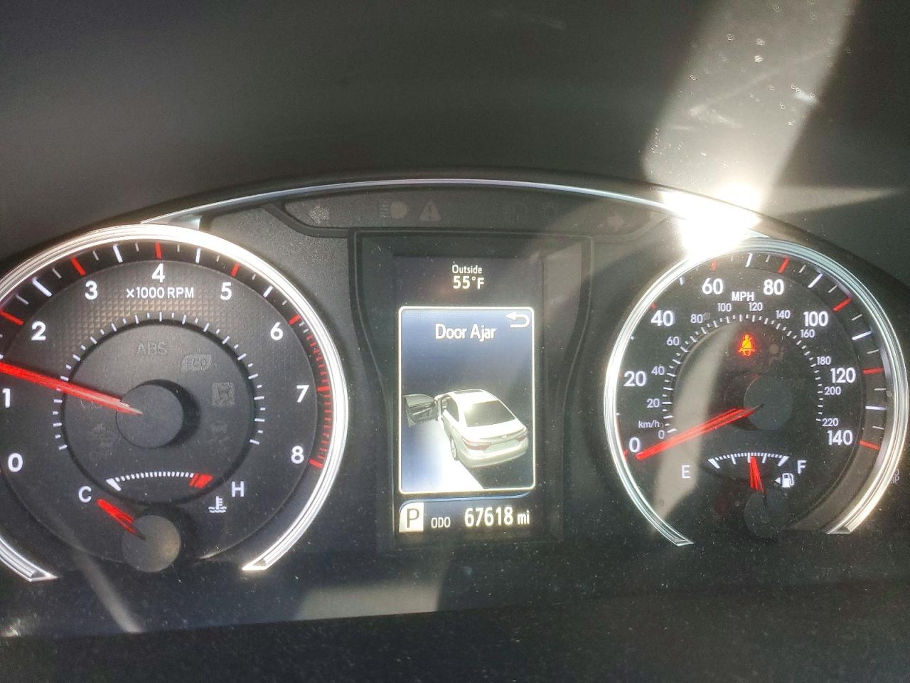 2017 TOYOTA CAMRY LE photo 9