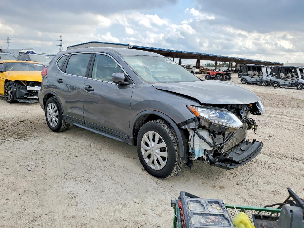 2017 NISSAN ROGUE S photo 4