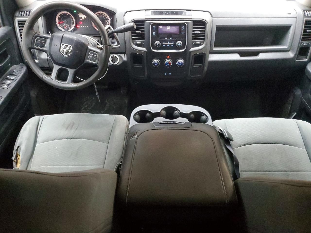 2013 RAM 1500 ST photo 8