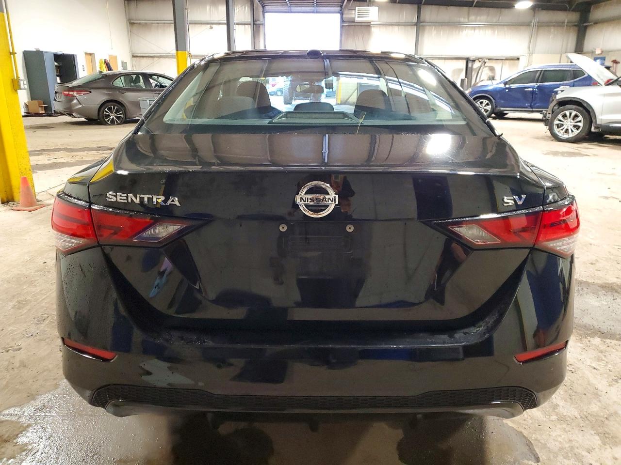 2022 NISSAN SENTRA SV photo 6