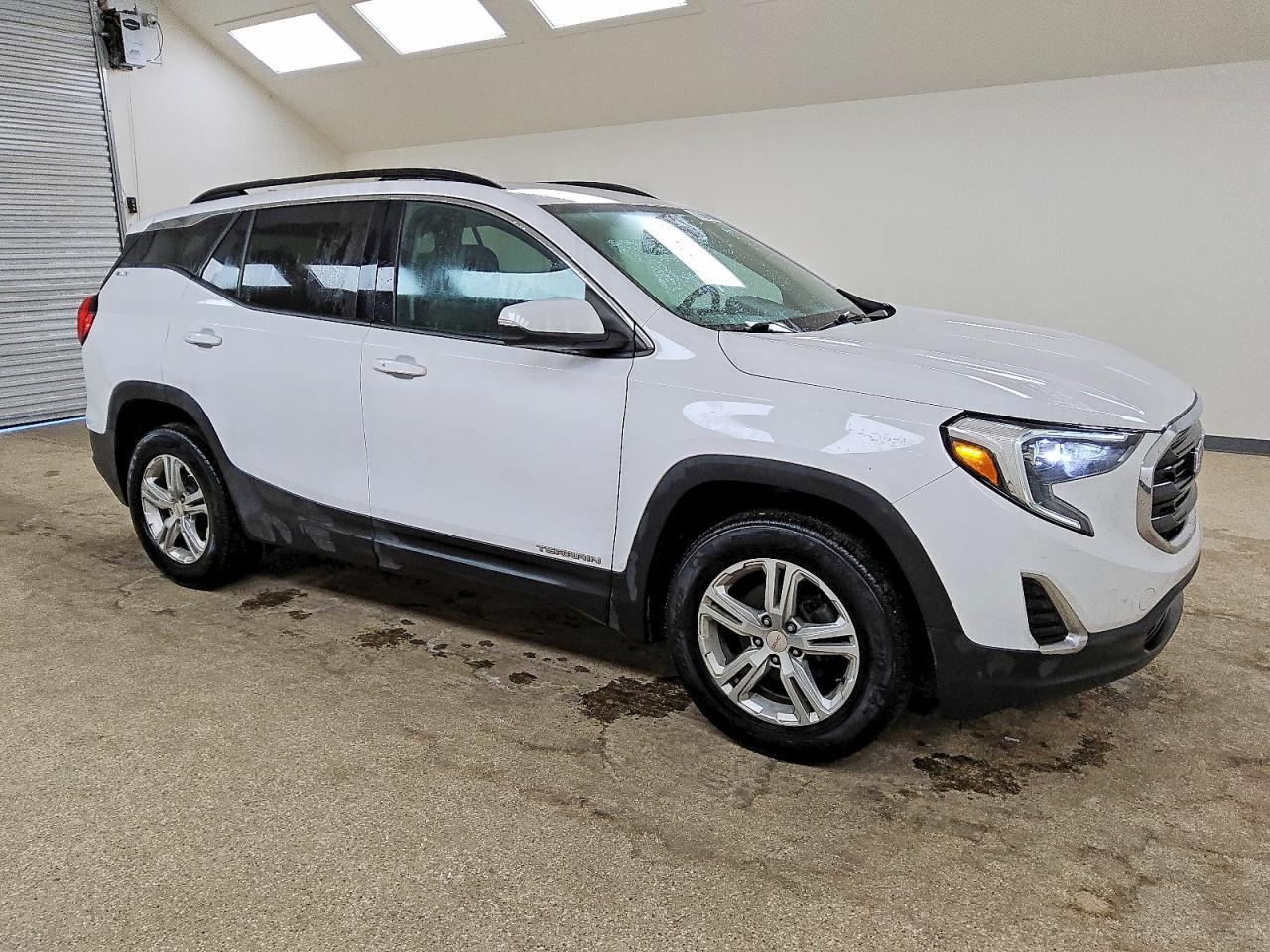 2020 GMC TERRAIN SLE photo 4
