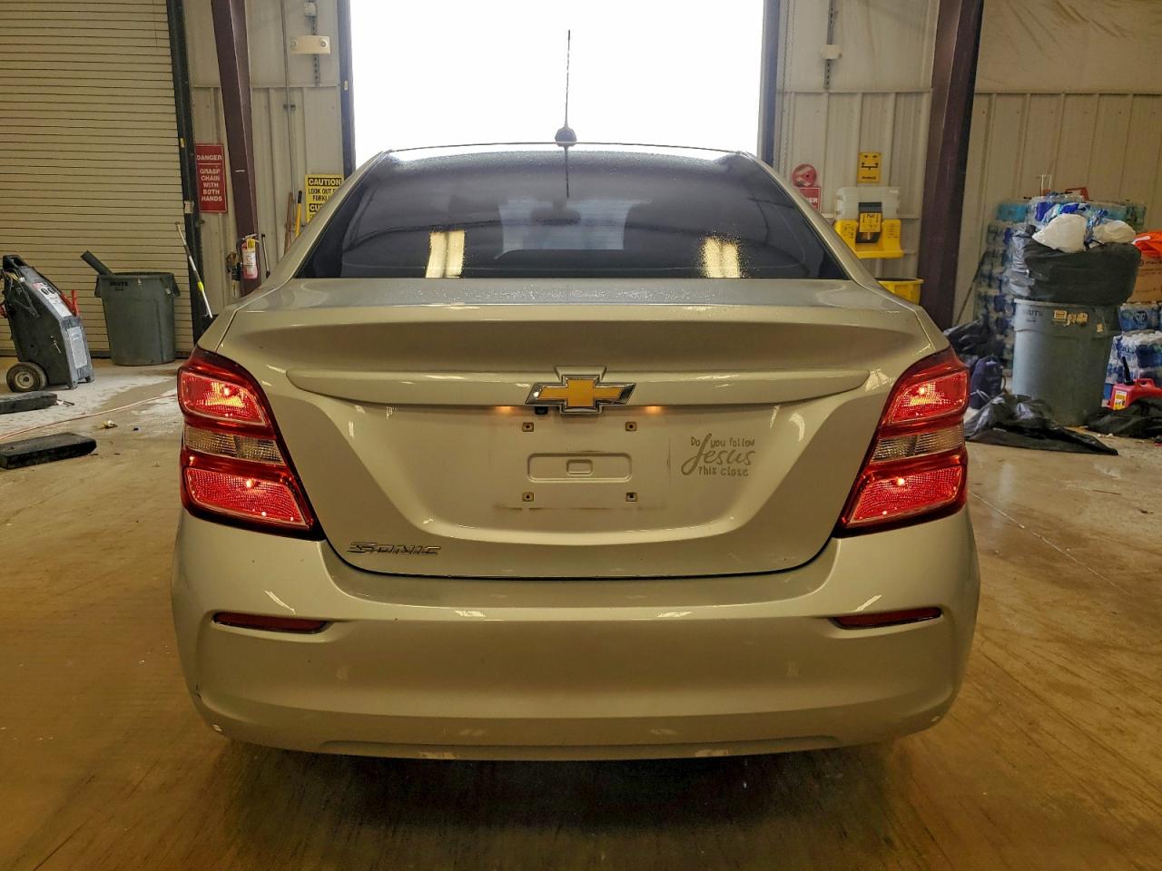 2017 CHEVROLET SONIC LS photo 6