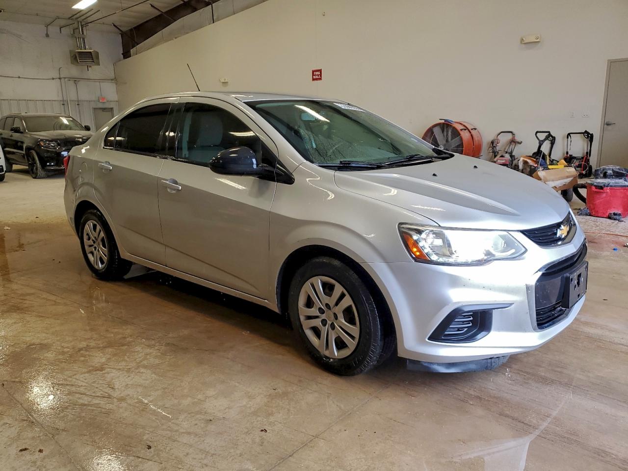 2017 CHEVROLET SONIC LS photo 4