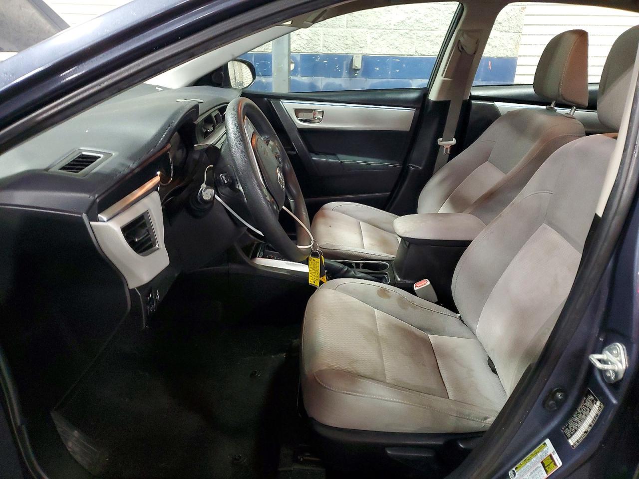 2015 TOYOTA COROLLA L photo 7