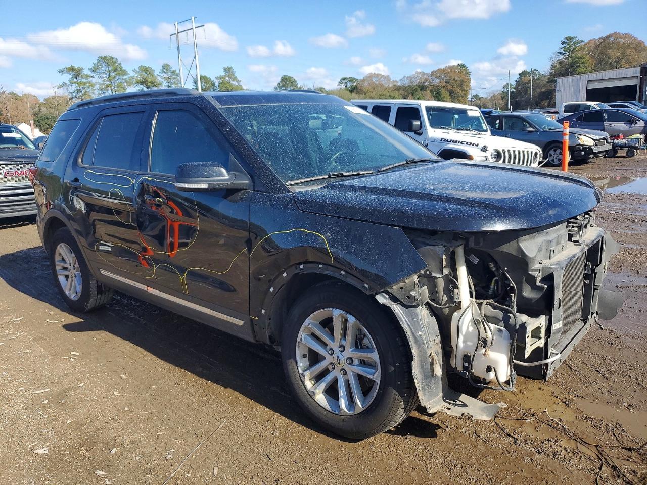 2017 FORD EXPLORER XLT photo 7