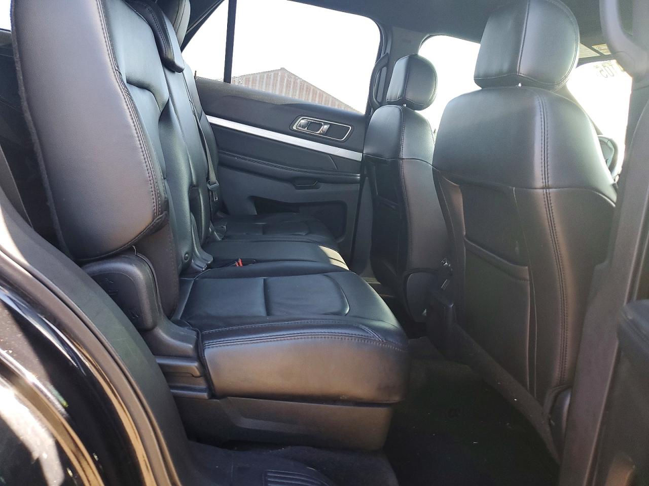 2017 FORD EXPLORER XLT photo 21