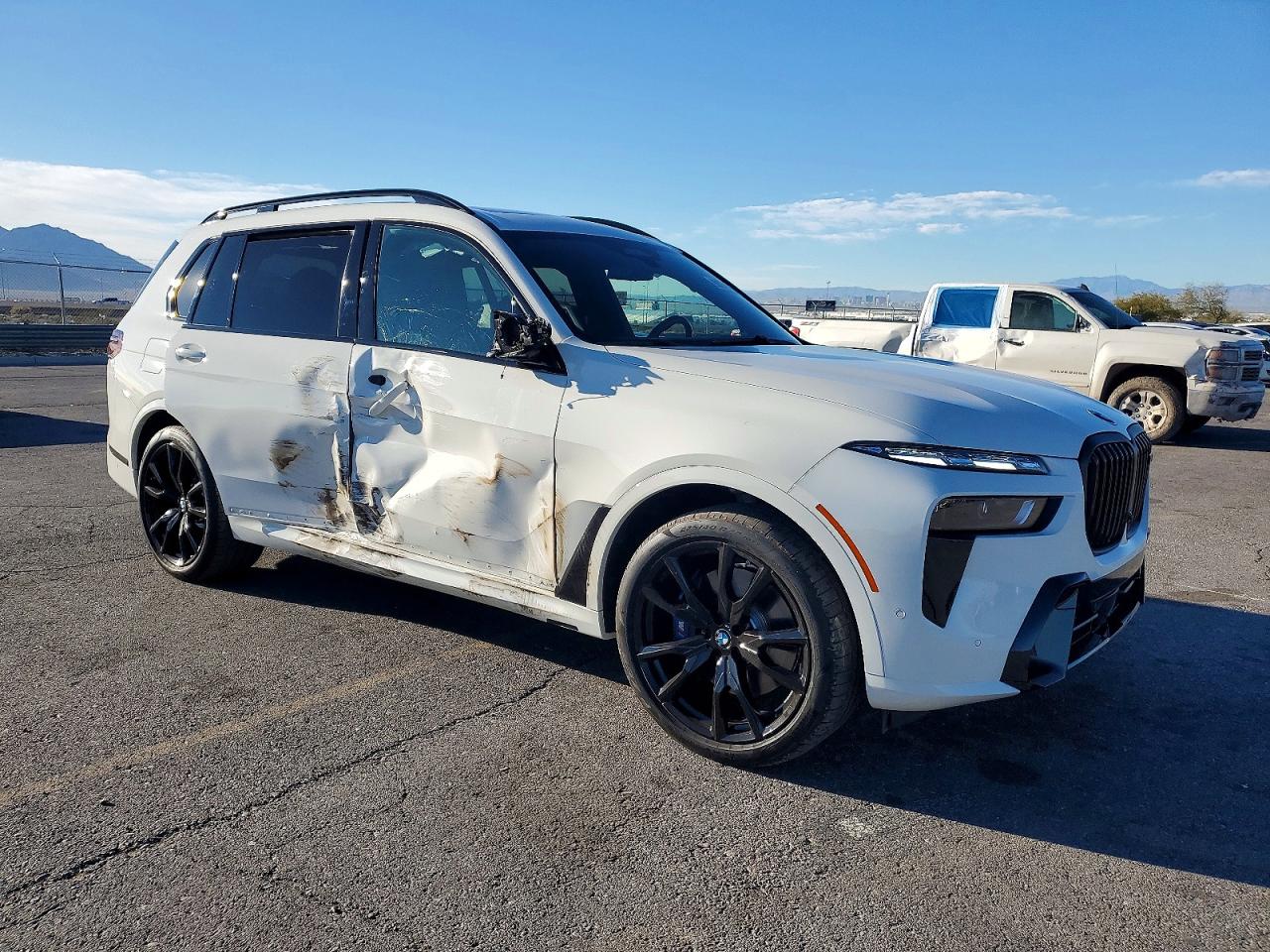 2024 BMW X7 M60I photo 4