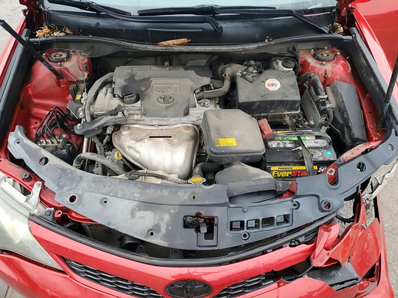 2014 TOYOTA CAMRY SE photo 11