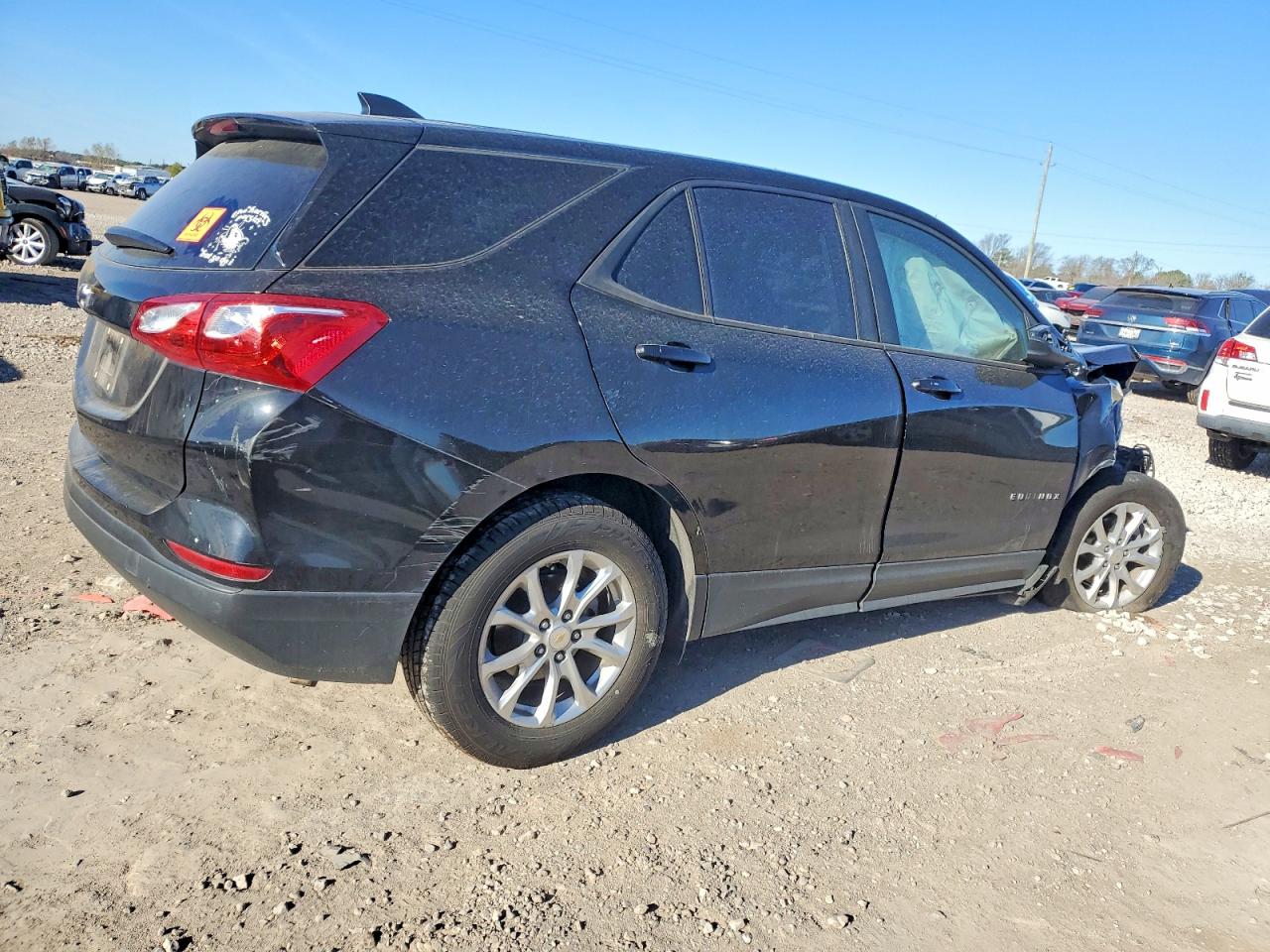 2020 CHEVROLET EQUINOX LS photo 3