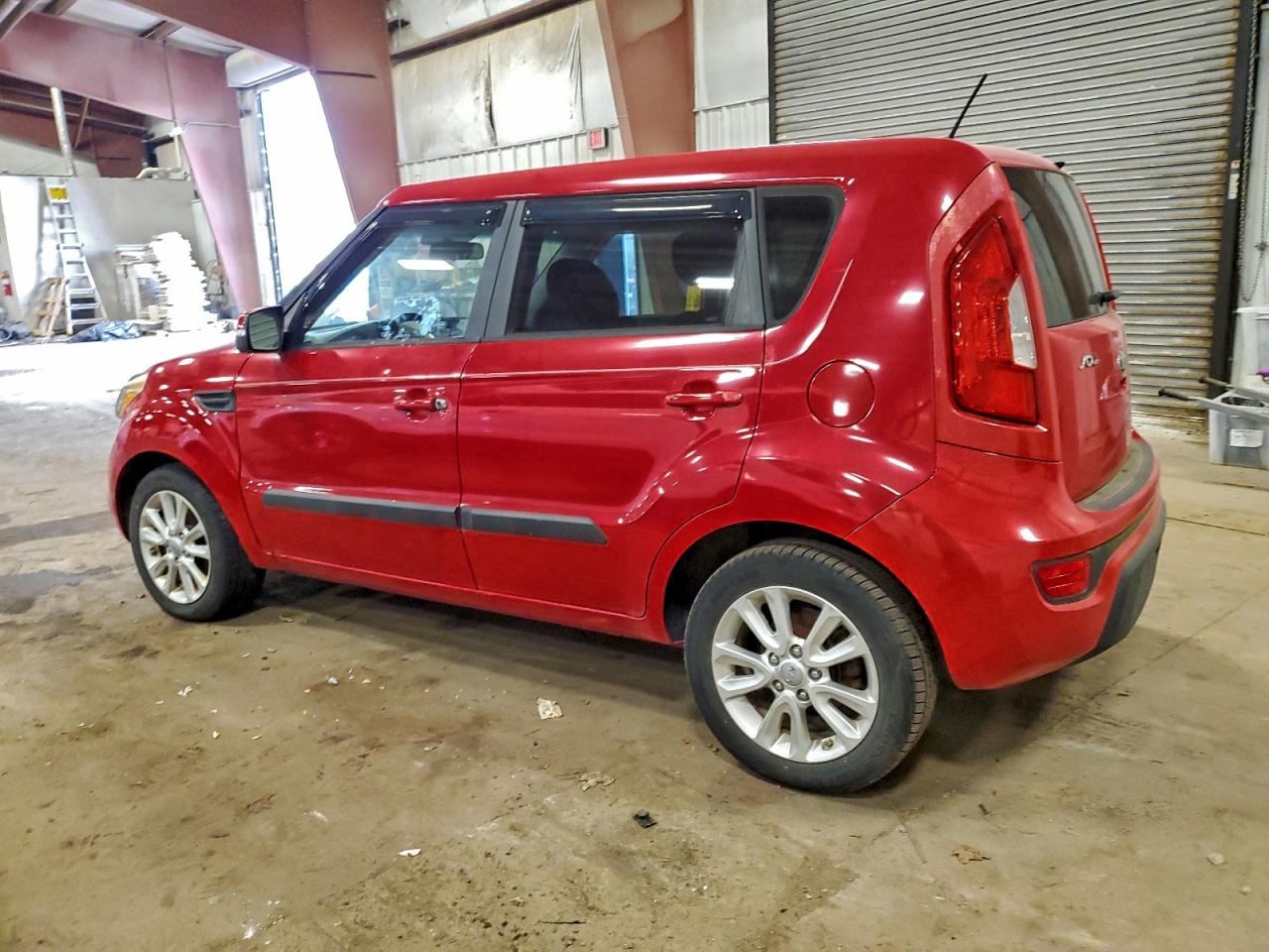 2013 KIA SOUL + photo 2