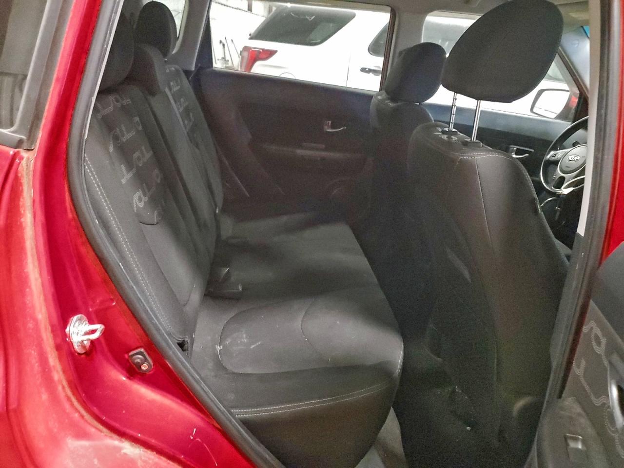 2013 KIA SOUL + photo 10