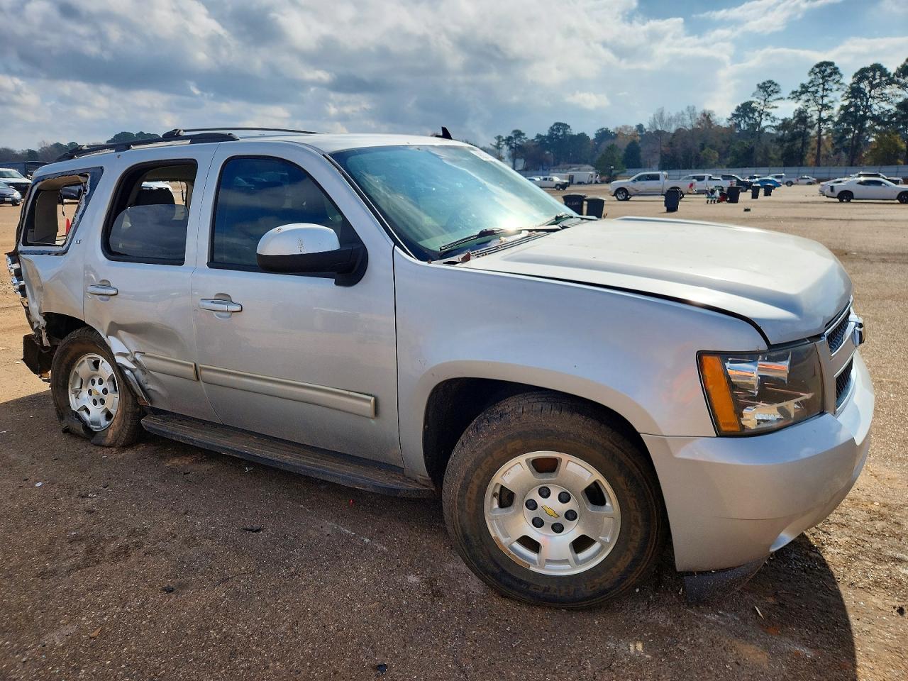 2011 CHEVROLET TAHOE C1500 LT photo 4