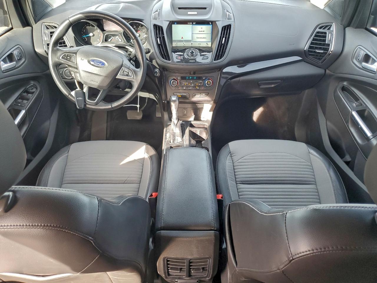 2017 FORD ESCAPE TITANIUM photo 8