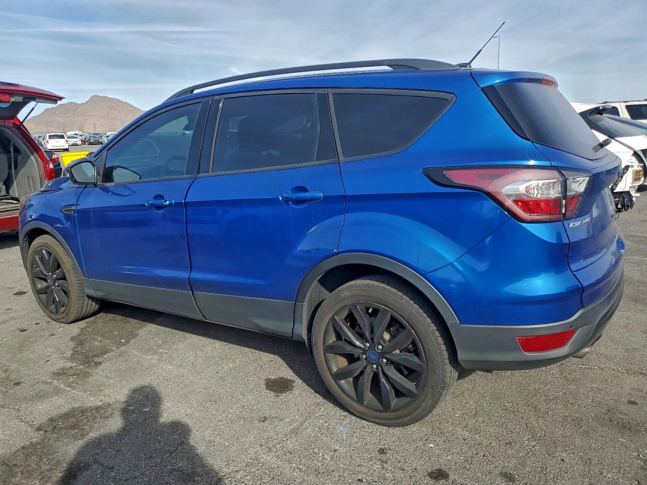 2017 FORD ESCAPE TITANIUM photo 2
