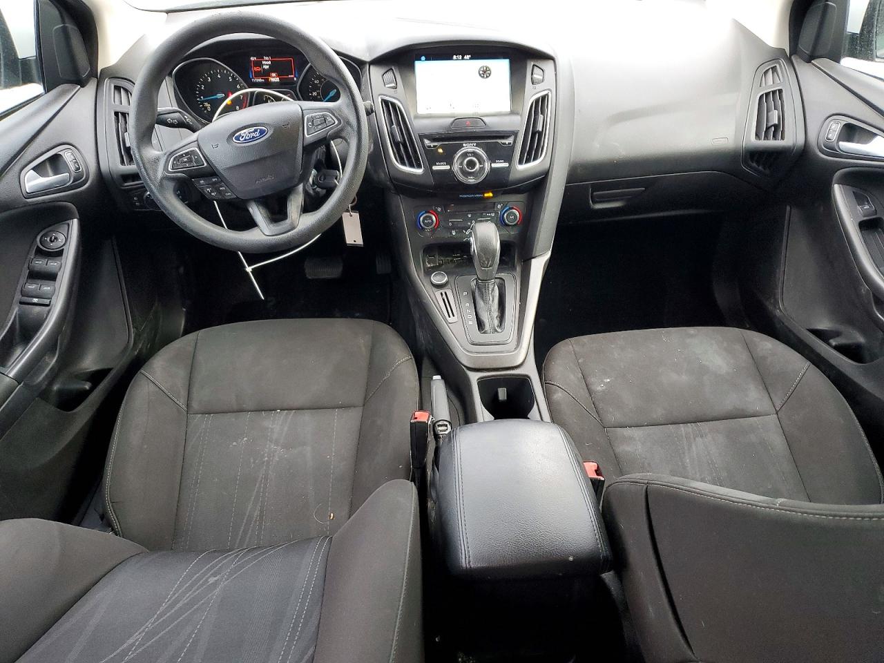 2017 FORD FOCUS SEL photo 8