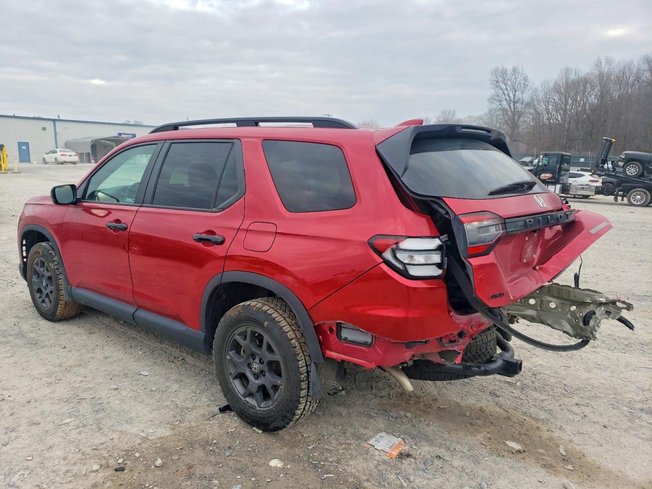 2025 HONDA PILOT TRAILSPORT photo 2