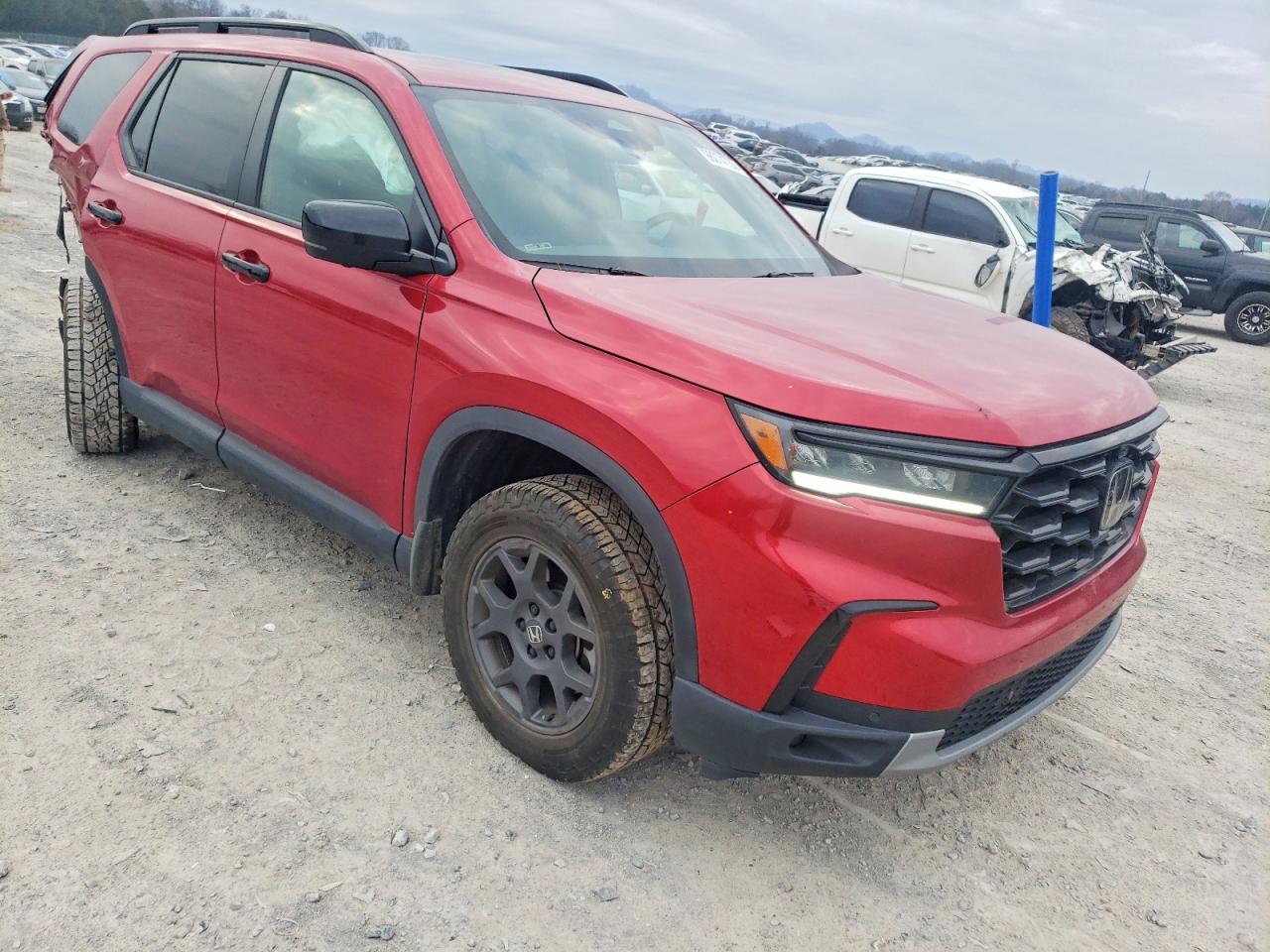 2025 HONDA PILOT TRAILSPORT photo 4